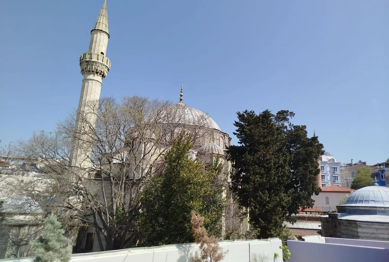 *** Гостевой дом Emirhan Guesthouse & Suites Стамбул Турция